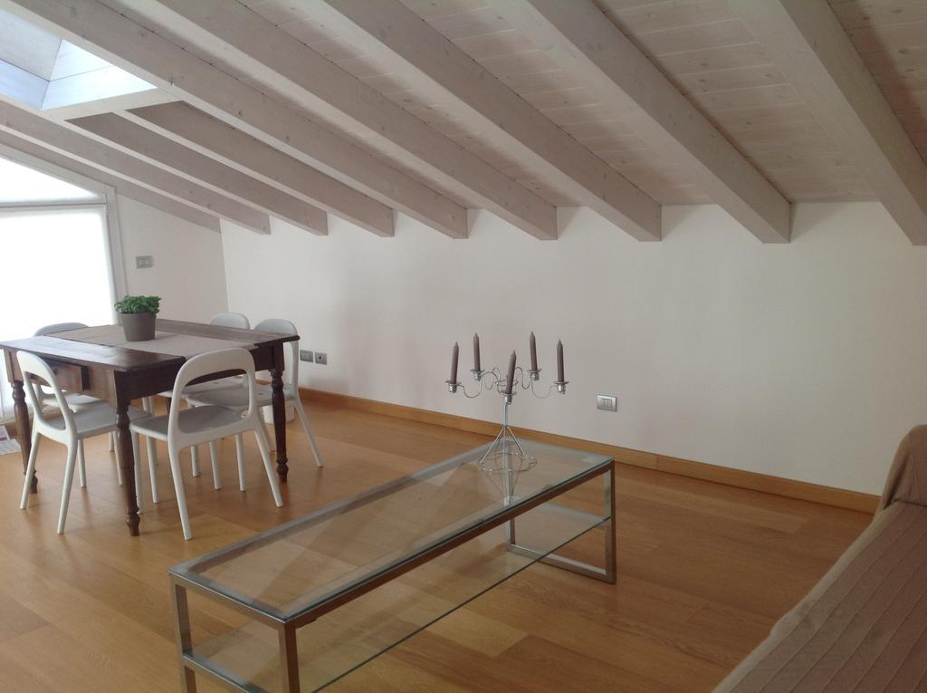 Apartment 23 Como Szoba fotó